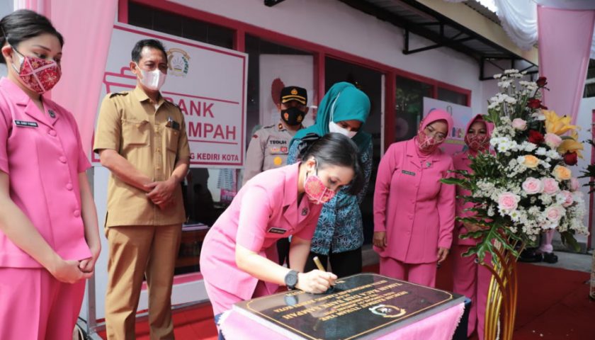 Peresmian Taman Baca TK Kemala Bhayangkari 42 Kediri Kota