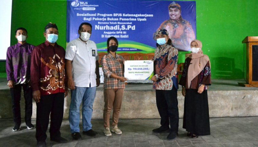 Anggota DPR RI Partai NasDem Nurhadi Ajak Pekerja Informal di Kediri Nikmati Program BPJS Ketenagakerjaan
