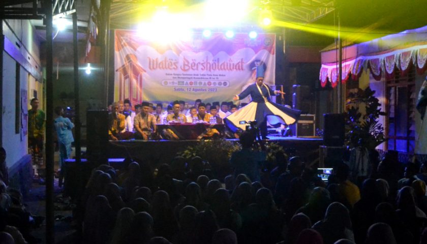 Lutfi NasDem Sholawatan Bersama Warga Desa Wates Kediri