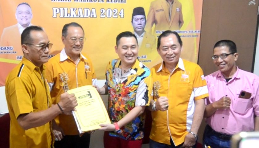 Bro Ronny Terus Lakukan Komunikasi Politik, Kembalikan Formulir dan Mendaftar ke Partai Hanura Kota Kediri
