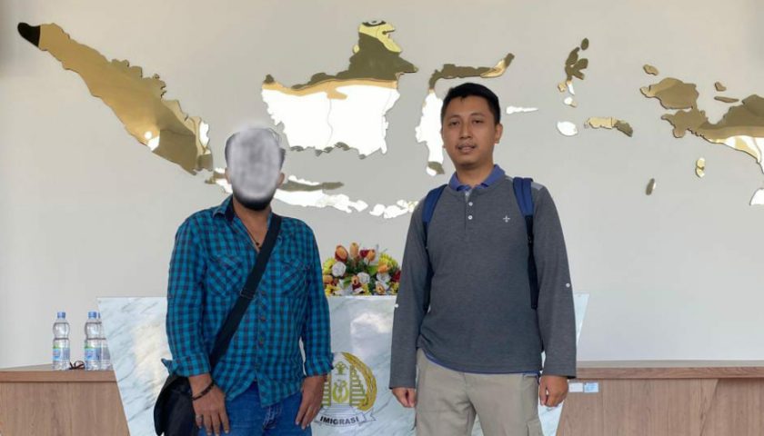 Imigrasi Kediri Deportasi WNA Pelanggar Keimigrasian