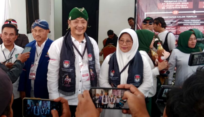 Pilkada 2024 : Pasangan Deny – Mudawamah Mendaftar ke KPU Kabupaten Kediri