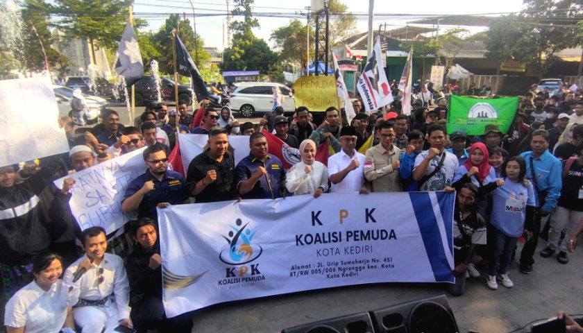 Gelar Deklarasi, Koalisi Pemuda Kota Kediri Dukung Vinanda dan Gus Qowim