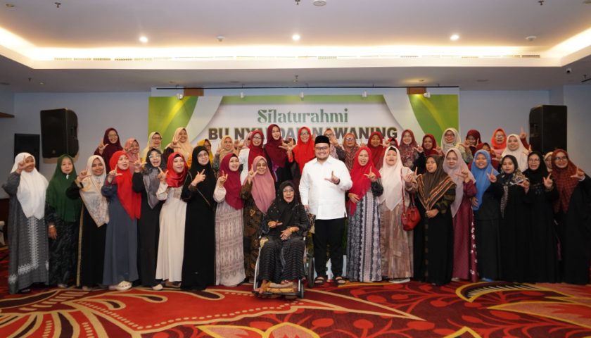 Bu Nyai dan Nawaning se-Kabupaten Kediri Nyatakan Dukung Mas Dhito – Mbak Dewi di Pilkada 2024