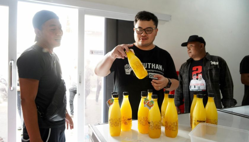 Apresiasi Olahan Minuman Nanas, Mas Dhito Dorong Produk Lokal Miliki Sertifikat BPOM