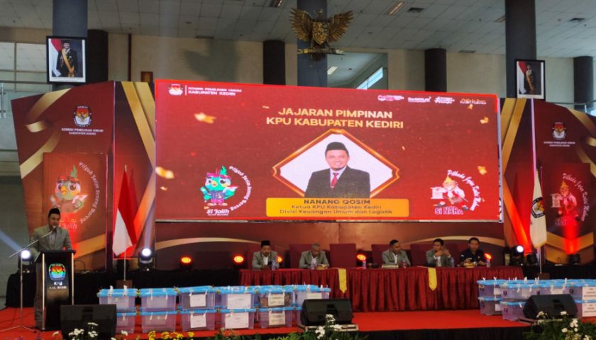 Pilkada 2024 : KPU Gelar Rapat Pleno Rekapitulasi Hasil Penghitungan Perolehan Suara di Tingkat Kabupaten Kediri