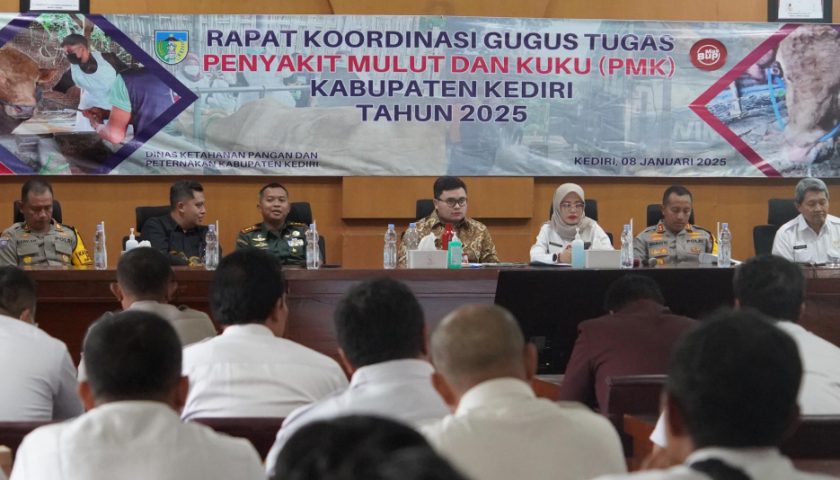 Antisipasi PMK Merebak, Pemkab Kediri Akan Lakukan Penutupan Pasar Hewan Antisipasi PMK Merebak, Pemkab Kediri Akan Lakukan Penutupan Pasar Hewan