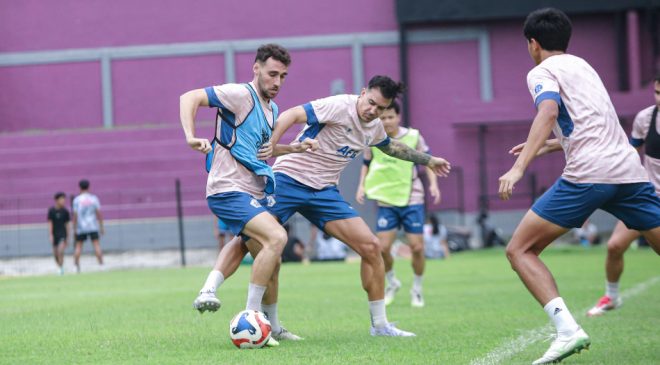 Maksimalkan Laga Kandang, Pertahanan Menjadi Fokus Persik Kediri Jelang Menghadapi Persita